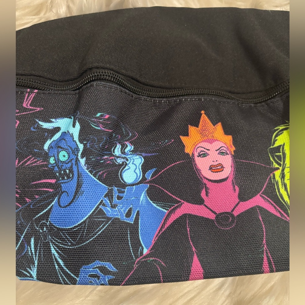 Disney Belt Bag - Colorful Disney
Villains Fanny Pack/Crossbody Bag - Picture 9 of 13
